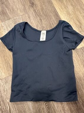 Athleta Black Ribbed Scoop Neck Short Sleeve Top